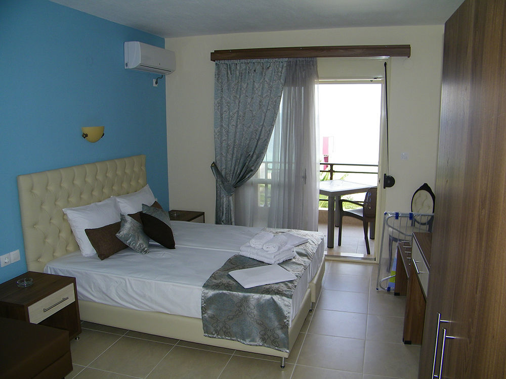 Apartamento Castro deluxe Toroni Exterior foto